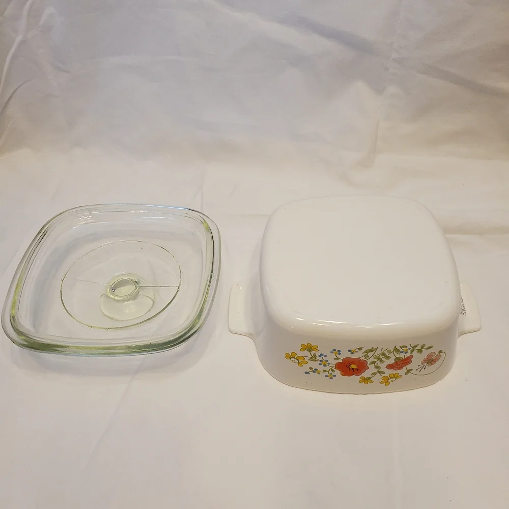 Corning Ware Vintage Wildflower Poppy A-1-1/2-B 1-1/2 Qt Baking Dish With P-7-C